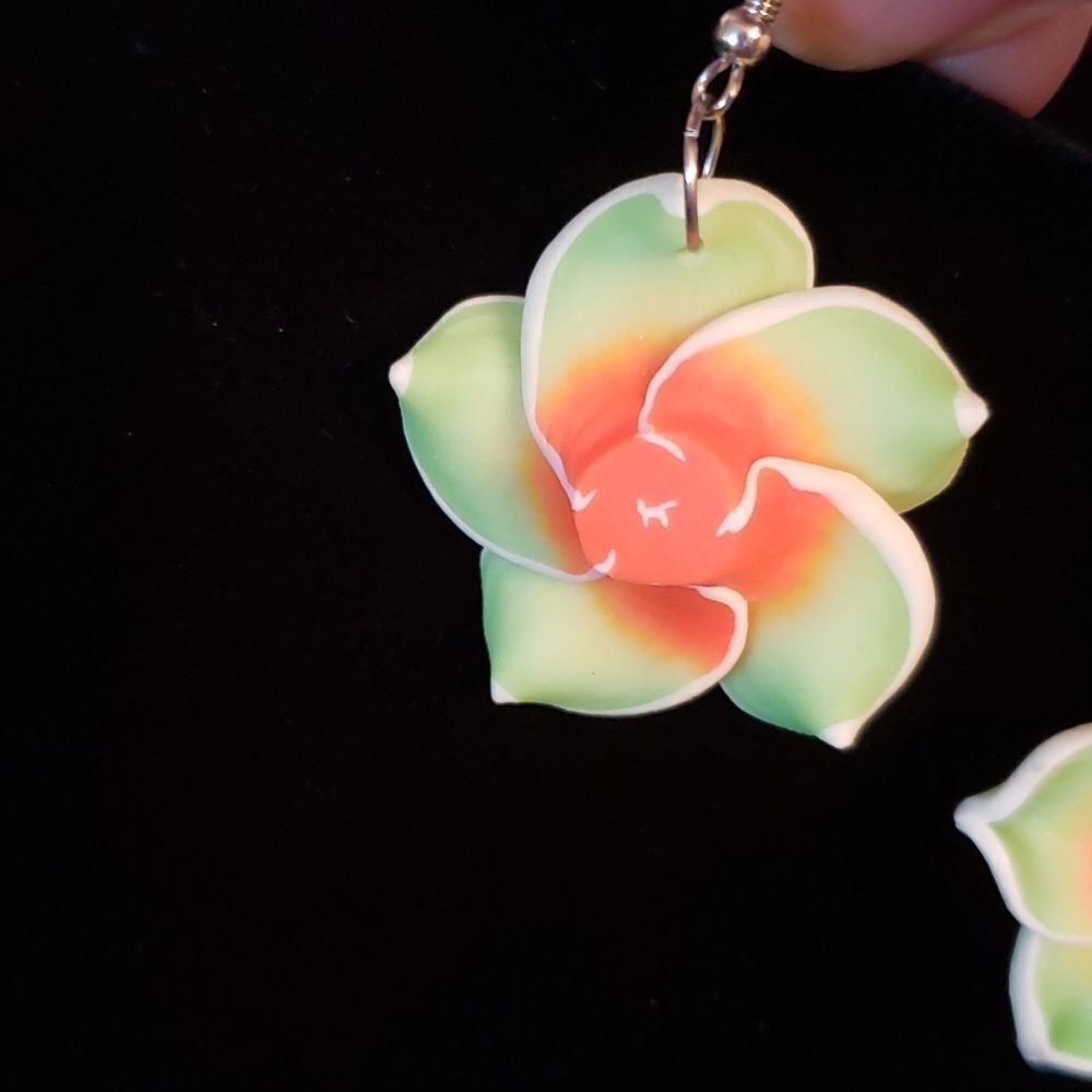 Beautiful Green Orange Tropical Flower Blossom Earrings - Picture 3 of 3